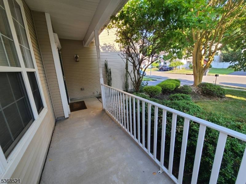 Gorgeous 4 Bedroom single family in the very desirable Woodcliff Community in Marlboro.