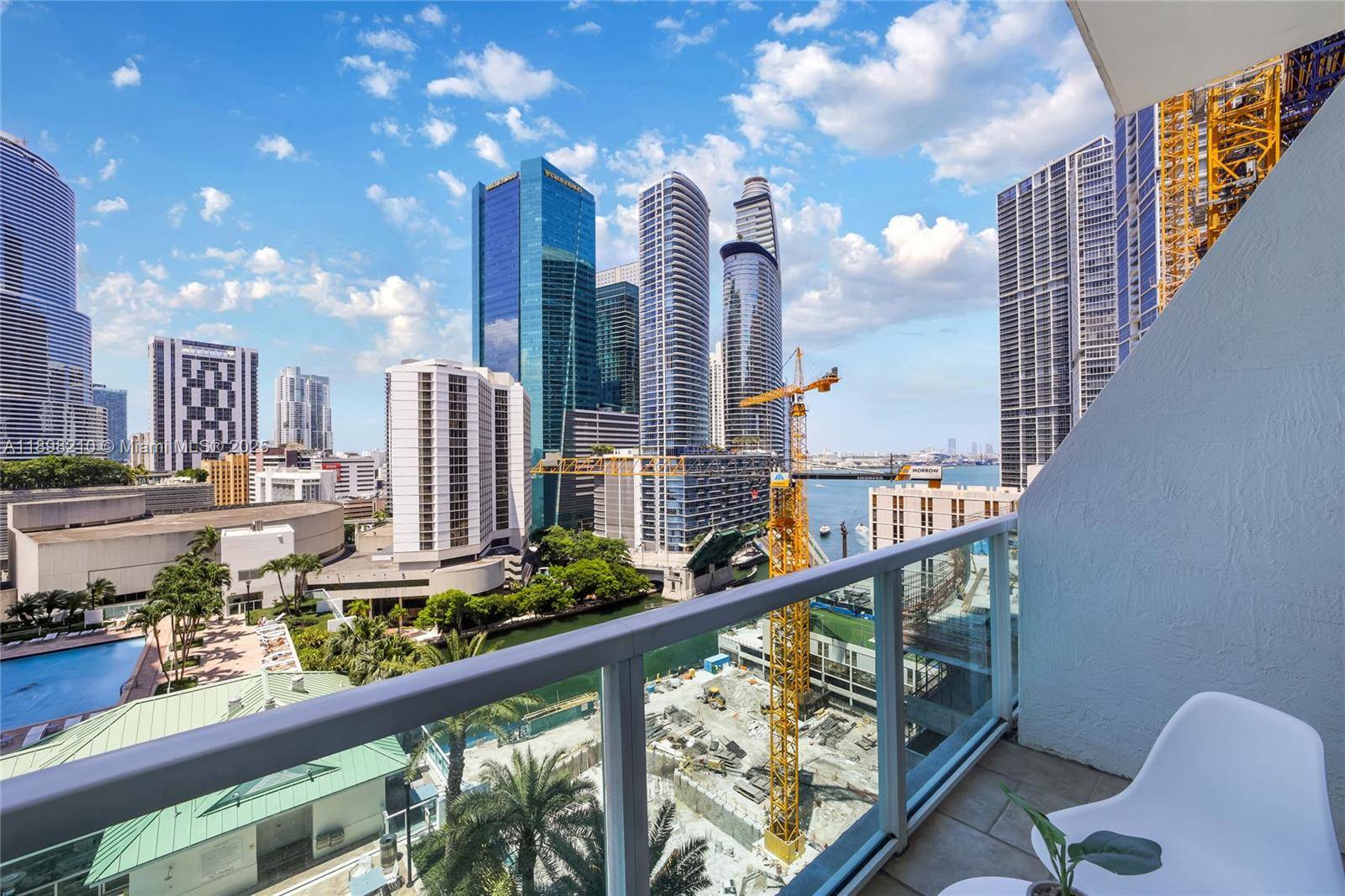 Welcome to your urban oasis in the heart of Brickell !