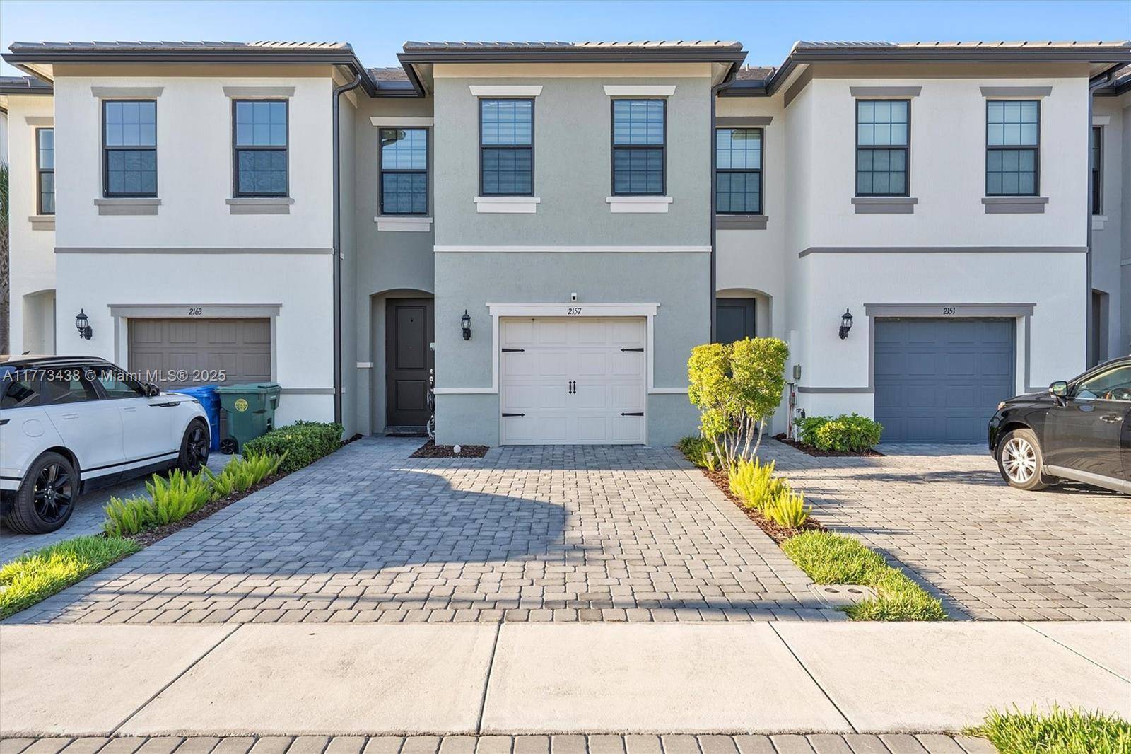 Located in the coveted Oak Tree gated community, this 3BR, 2.
