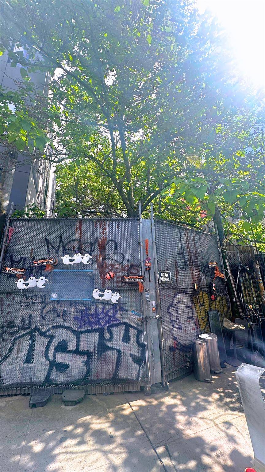 Featuring a new development site located in one of Brooklyn s most dynamic and evolving neighborhoods, this 22.