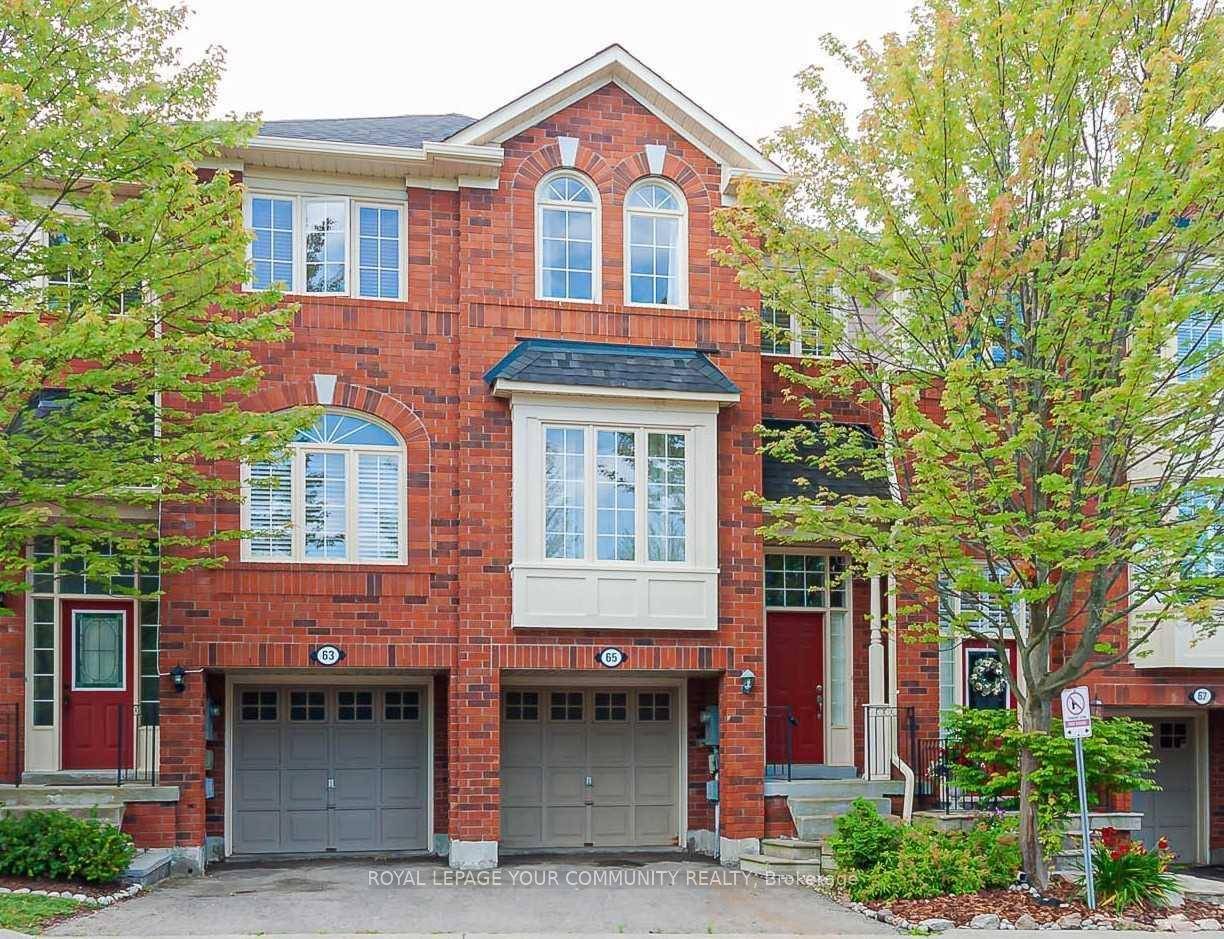 Great Location ! Walk To Yonge St, Transportation amp ; All Shopping Conveniences.