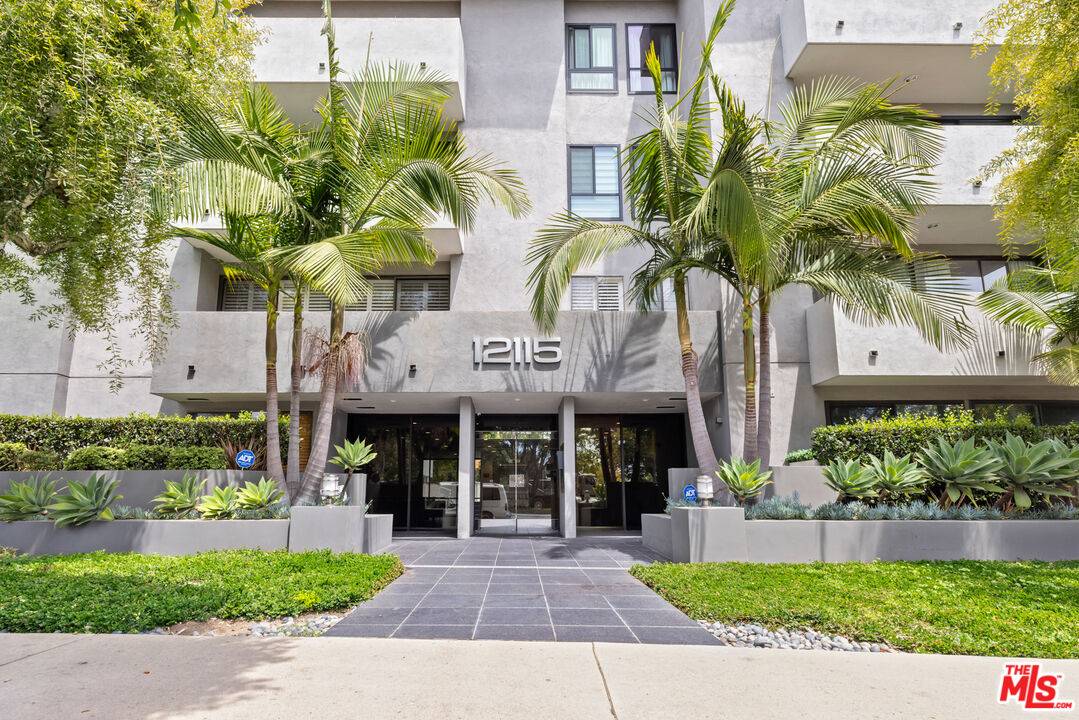 12115 San Vicente Blvd 2BR Brentwood La