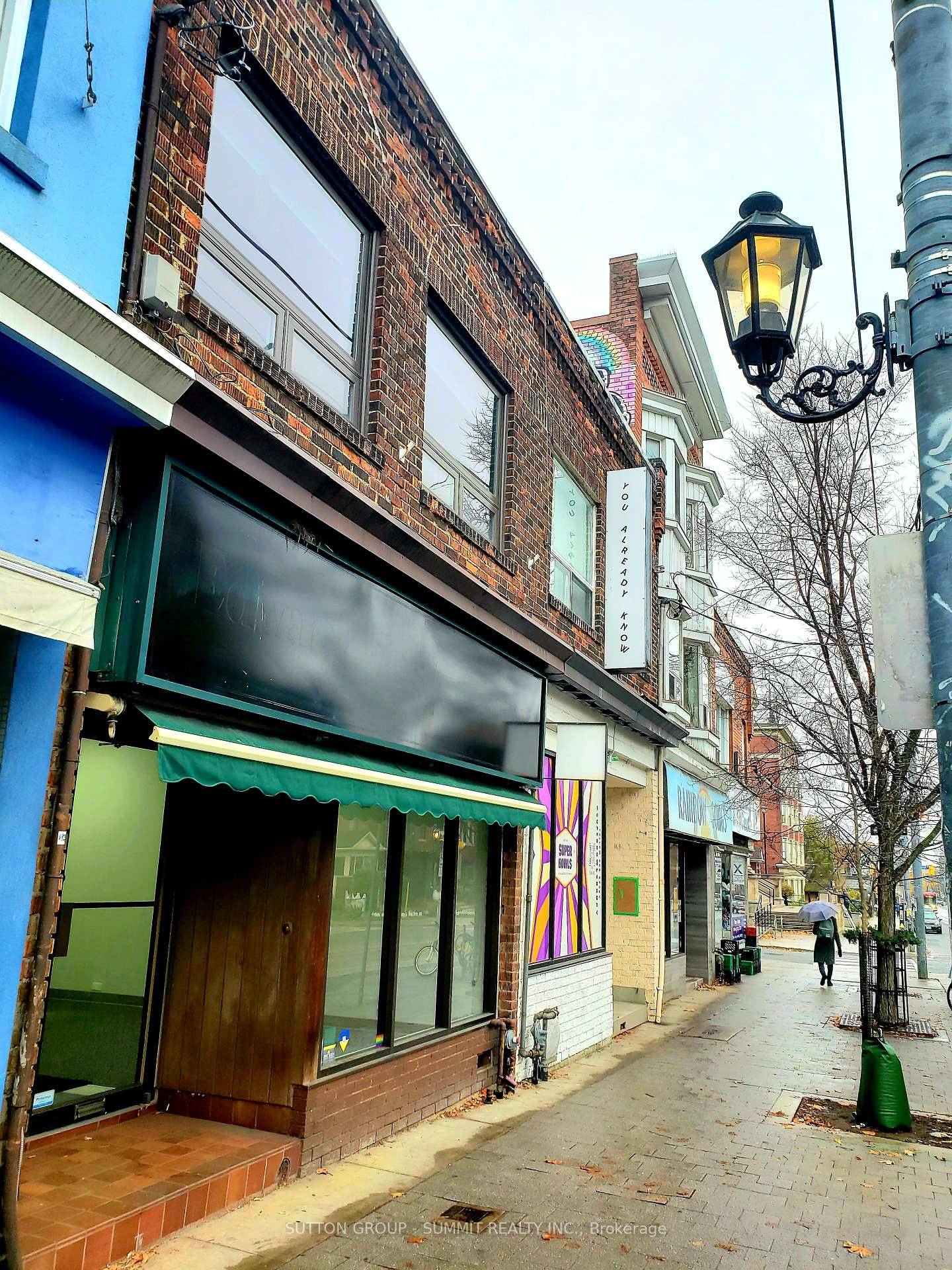 A Rare Find in Heart of Roncesvalles.