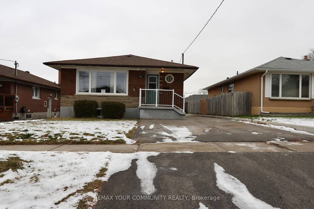 Welcome to 885 Myers St, located in a quiet, family friendly Oshawa neighbourhood.