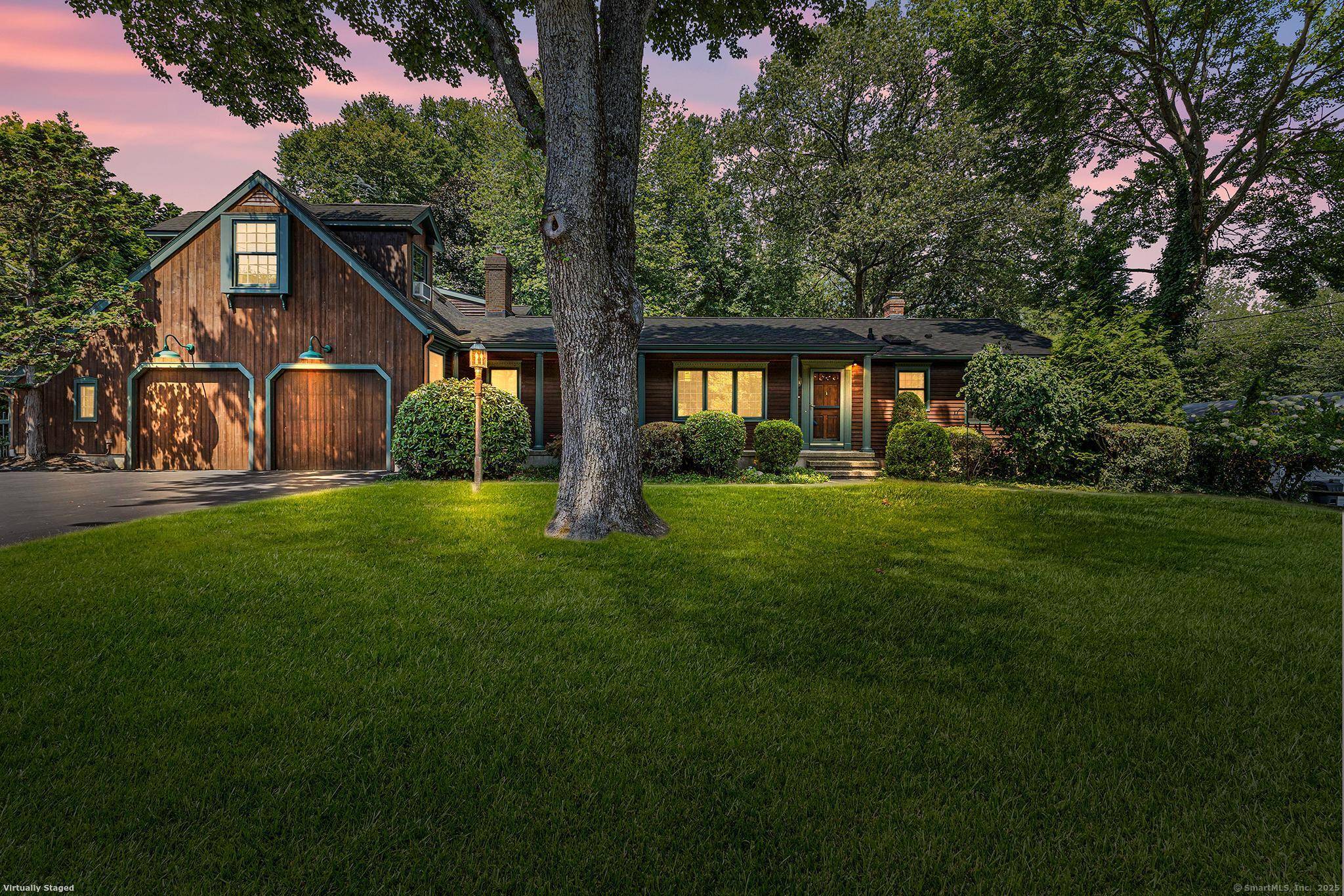 Spectacular awaits in Stratfield !