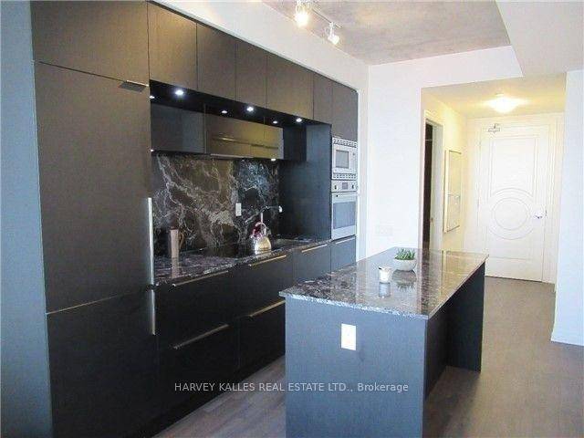 Experience upscale urban living at Bisha Hotel amp ; Residences, right in downtown Toronto.