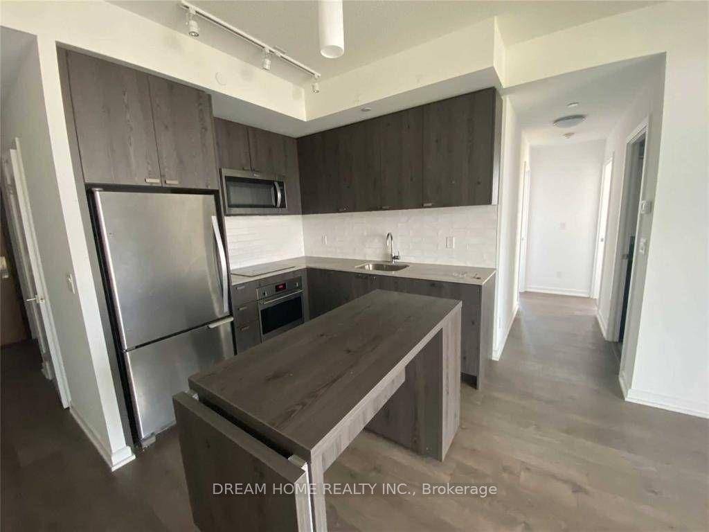 High demanded Forest Manor Area 2 Br Condo, 2 Full Washrooms With 9 Foot Ceilings amp ; Balcony, Walk To Subway Station, Fairview Shopping Mall, Schools, T amp ; T ...