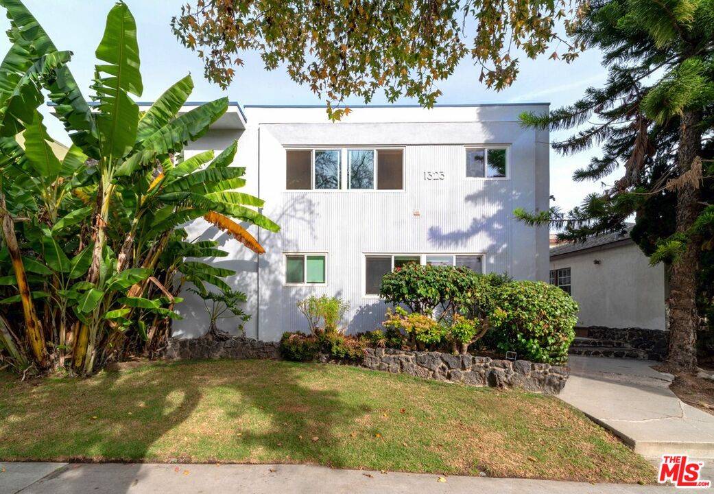 1323 11th St 13BR Santa Monica La