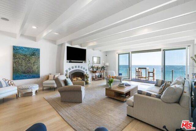 27040  MALIBU COVE COLONY DR Malibu LA