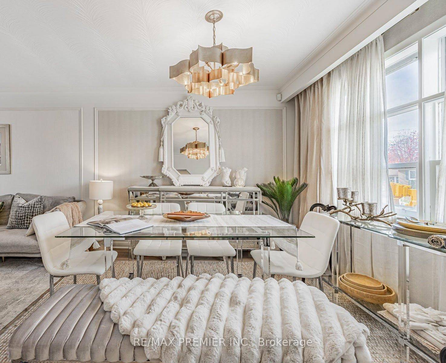 Prestigious South West Oakville Bungalow Live, Lease, or Build Discover refined living in this beautifully maintained four bedroom bungalow, gracefully situated in one of South West Oakvilles most distinguished and ...
