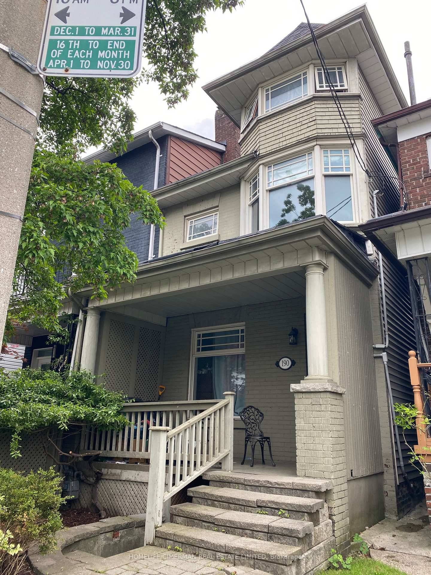 3 Story Semi Detached Very Spacious Victorian Home Located In Prime And Trendy Area Of Trinity Bellwoods amp ; Little Italy.