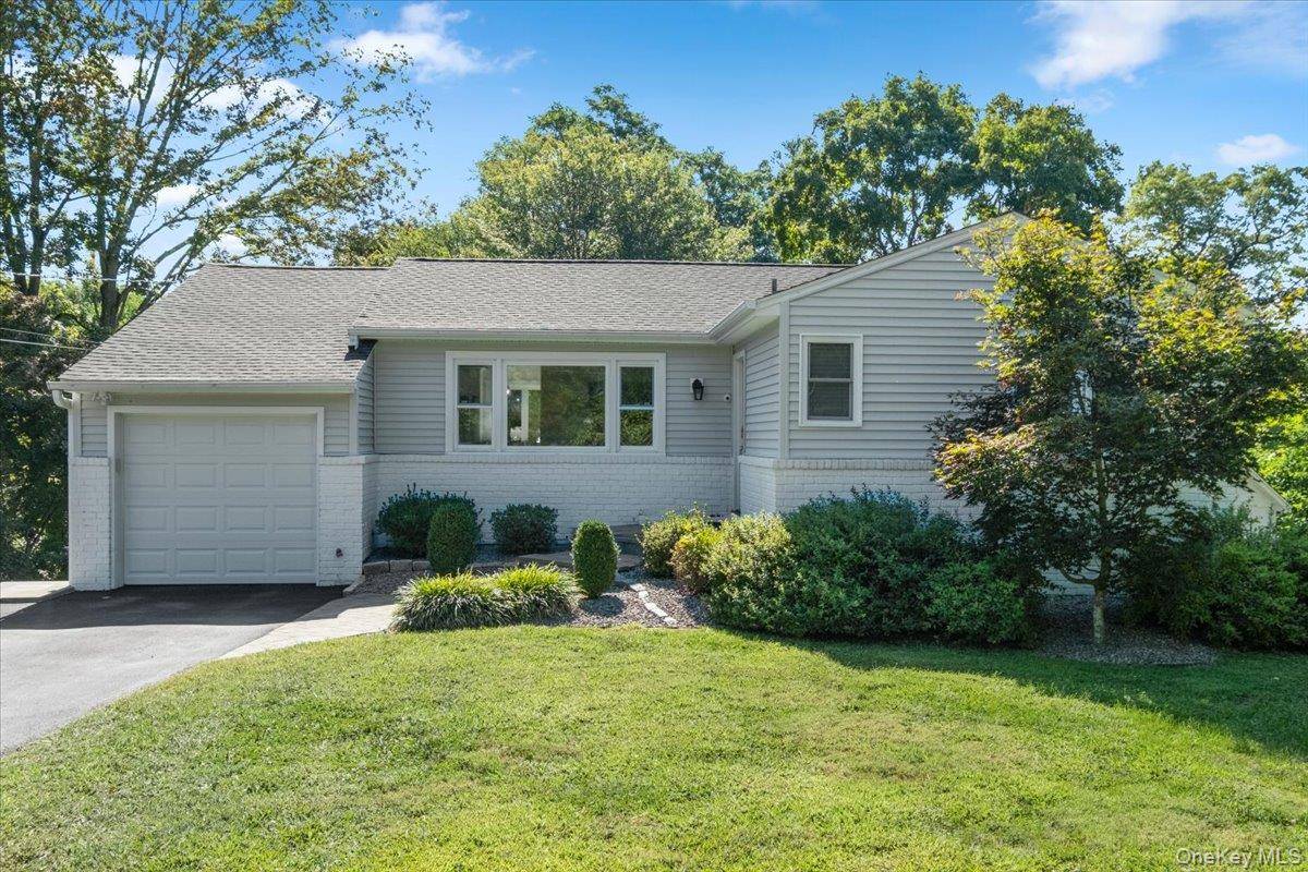 This beautifully renovated move in ready 3 bedroom, 3 bath ranch on a desirable cul de sac offers the best of both worlds with a perfect blend of suburban living ...