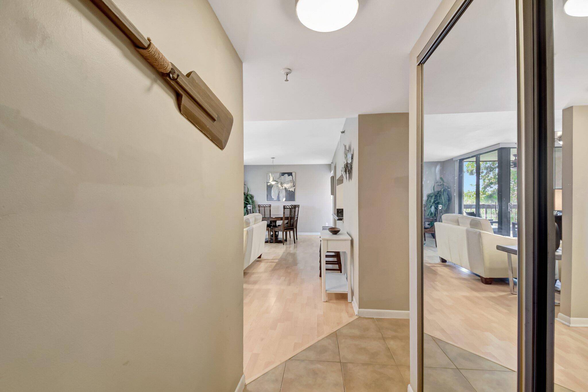 Fantastic, furnished turnkey lakeview condo.
