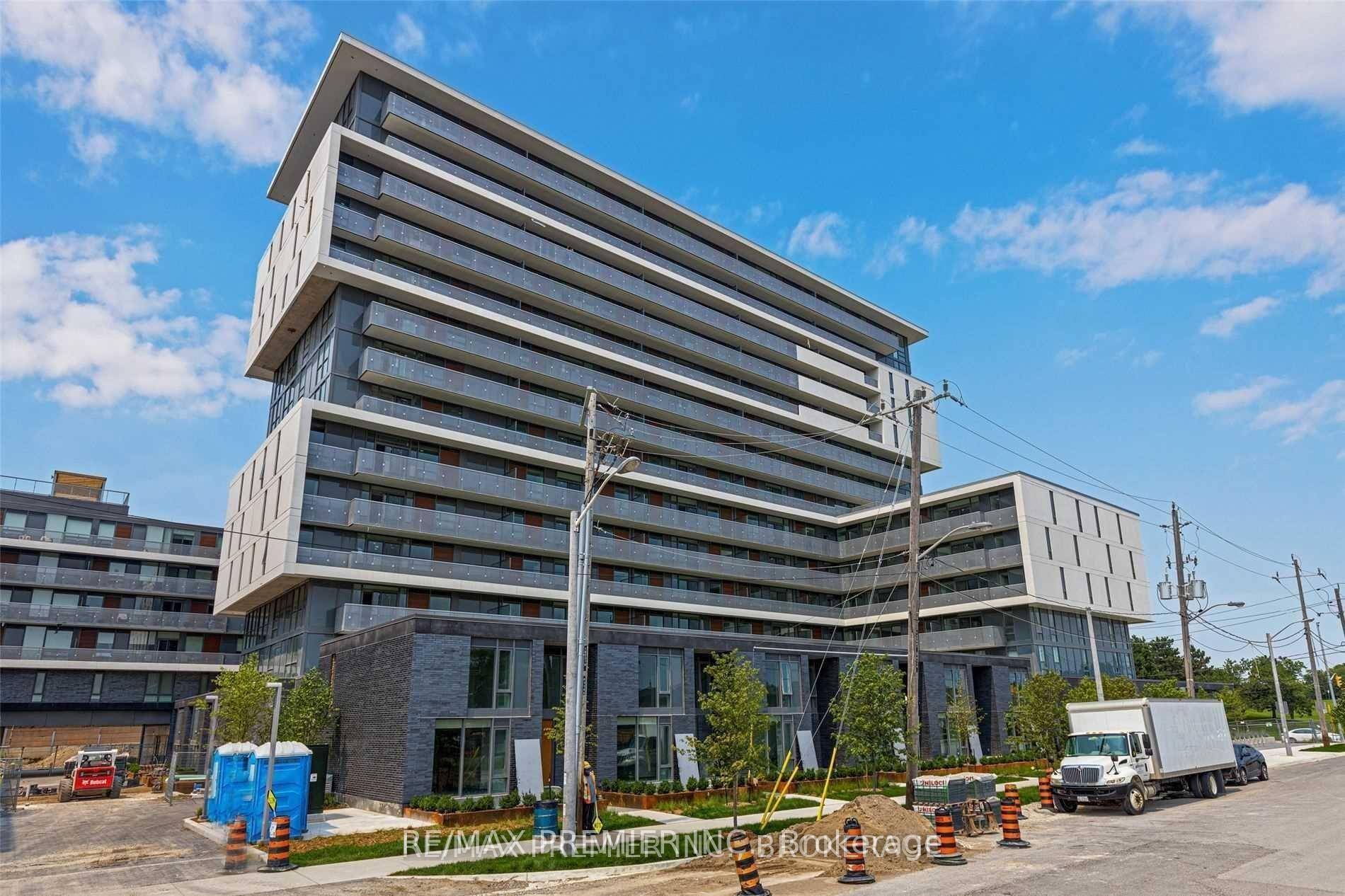Welcome Yorkdale Condominium, 515 120 Varna Dr.