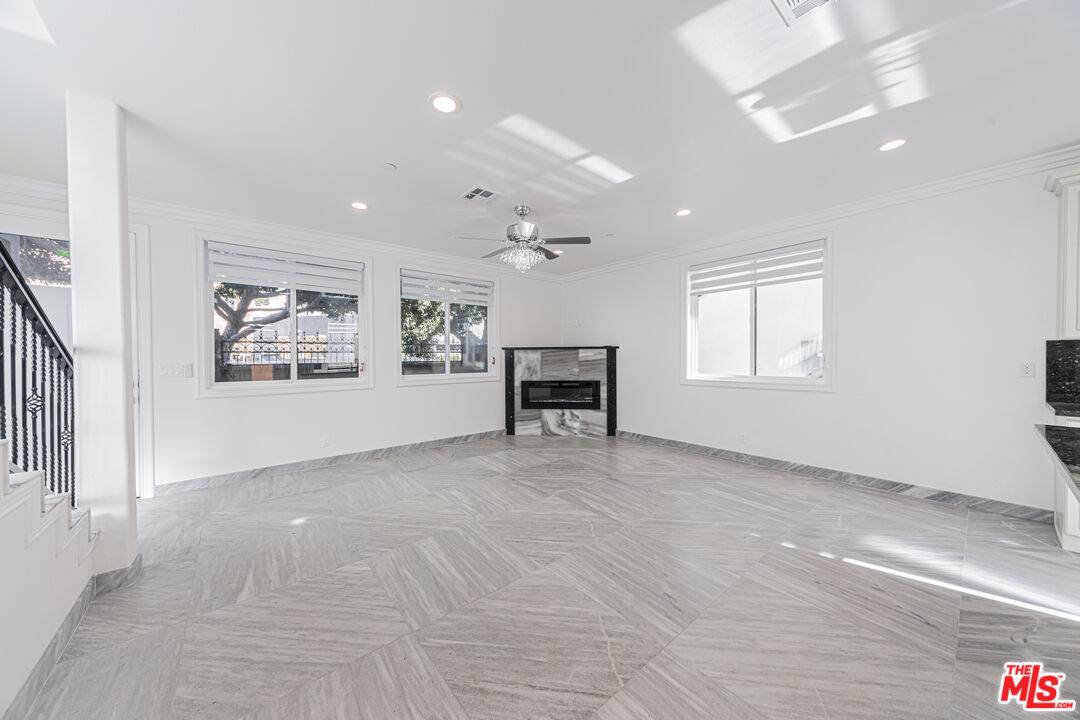 2017 Centinela Ave 2BR Santa Monica La