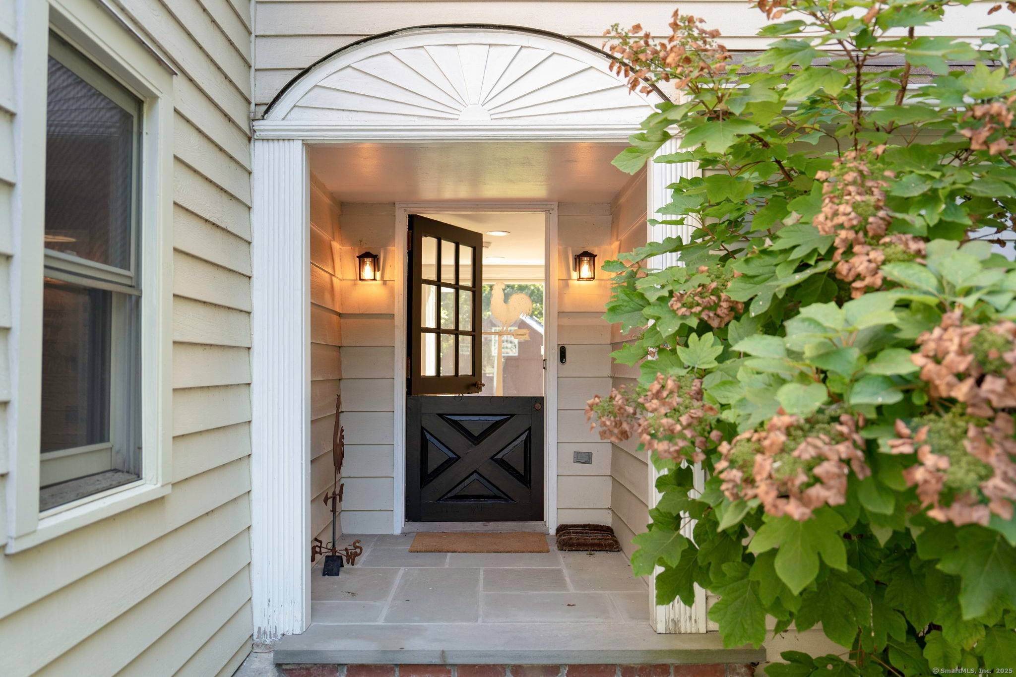 This stunning property seamlessly blends modern farmhouse charm with a touch of Museum of Modern Art sophistication.