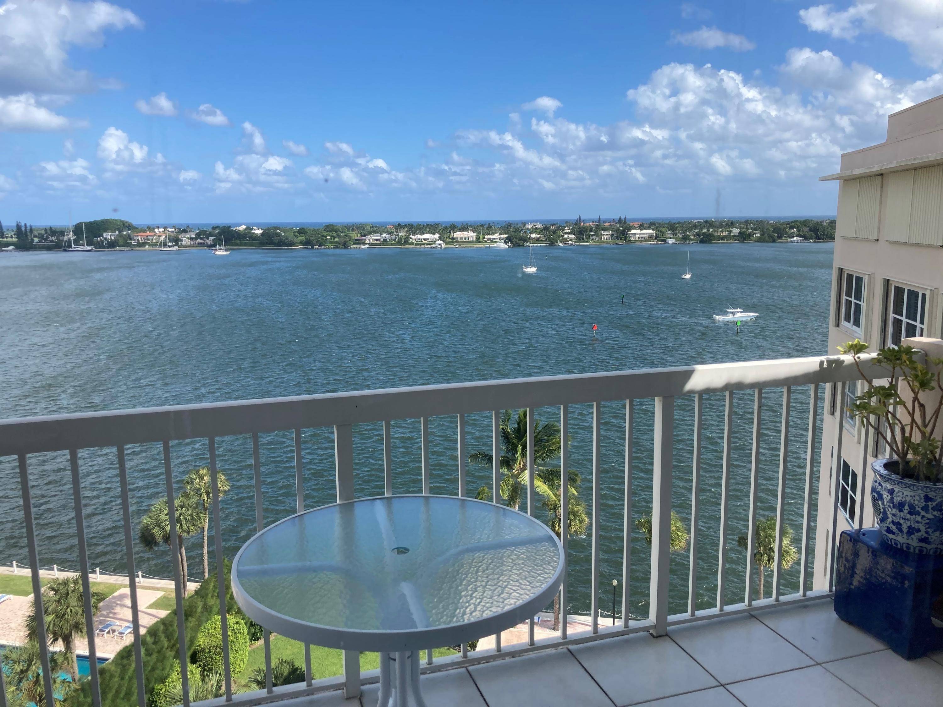 Portofino North Penthouse A glamorous mid century modern decorated designed 2 bedroom, 2 bath penthouse primary has walk in shower guest has tub shower.