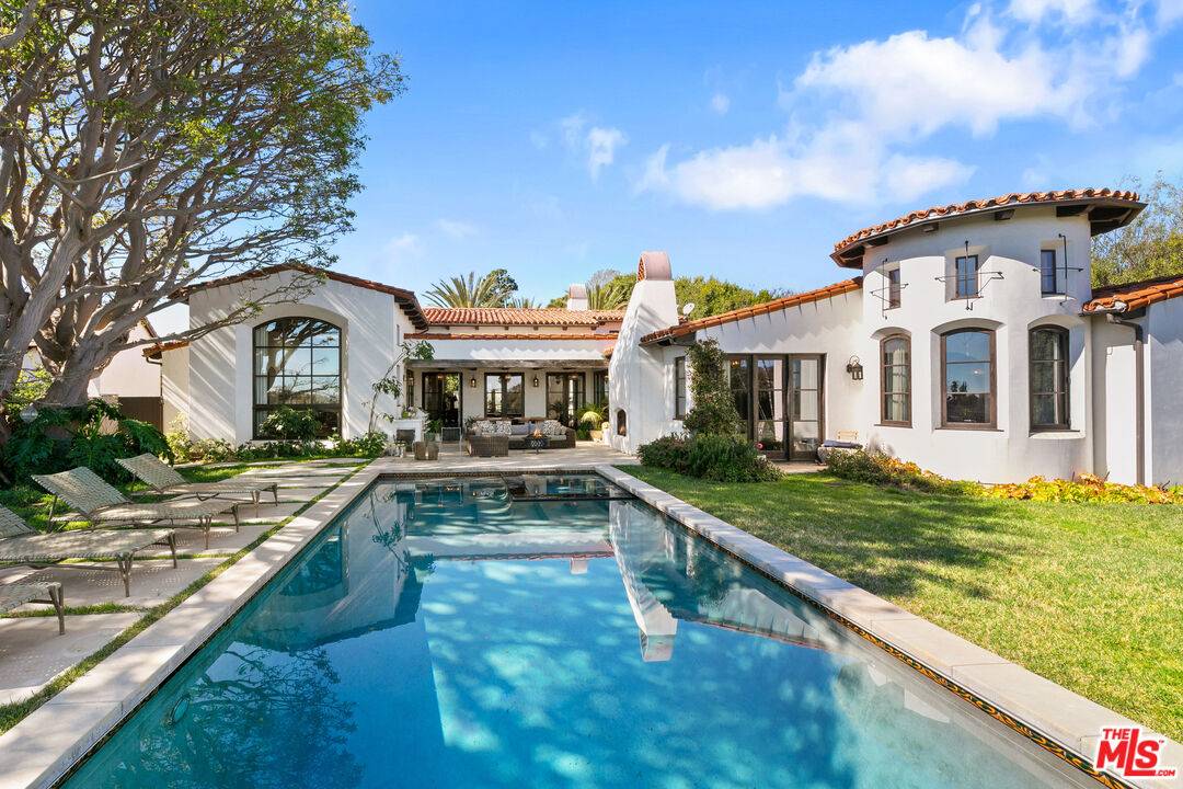 6934 Grasswood Ave 4BR Malibu La