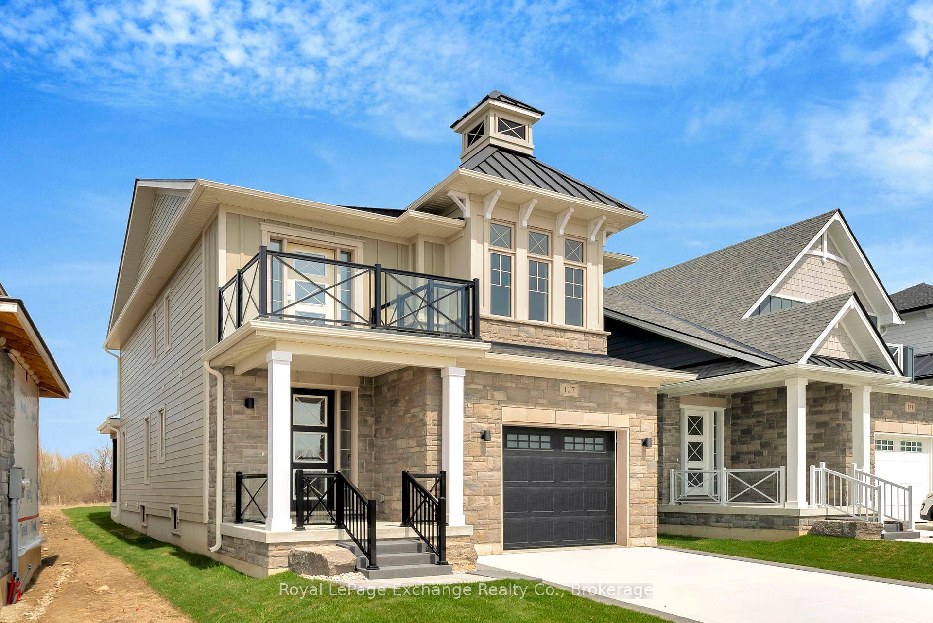 Discover the perfect blend of modern elegance and coastal charm in The Salacia, a stunning 4 bedroom, 3 bathroom home nestled in the Seashore development just north of Kincardine.