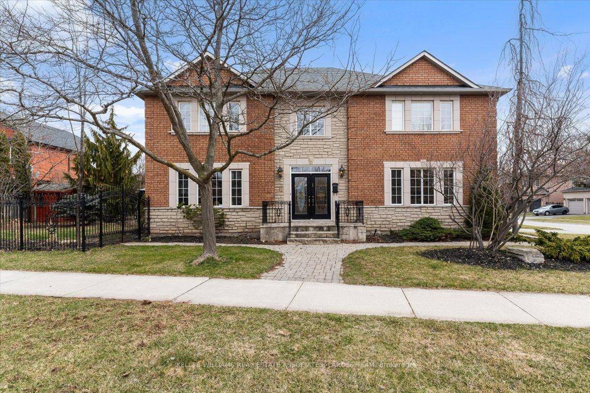 Welcome to 1387 Kingsgrove Place, a beautifully maintained 4 1 bedroom home nestled on a picturesque 61 x 104 ft.
