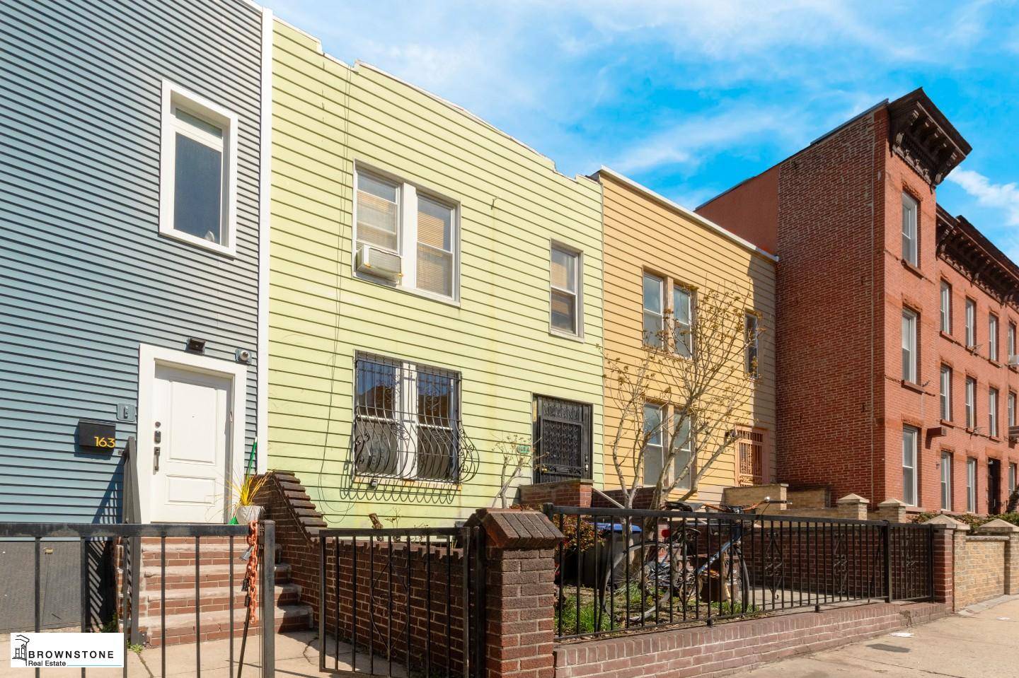 163A 14th Street is an easy to love, two family home on a charming, residential street in Gowanus.