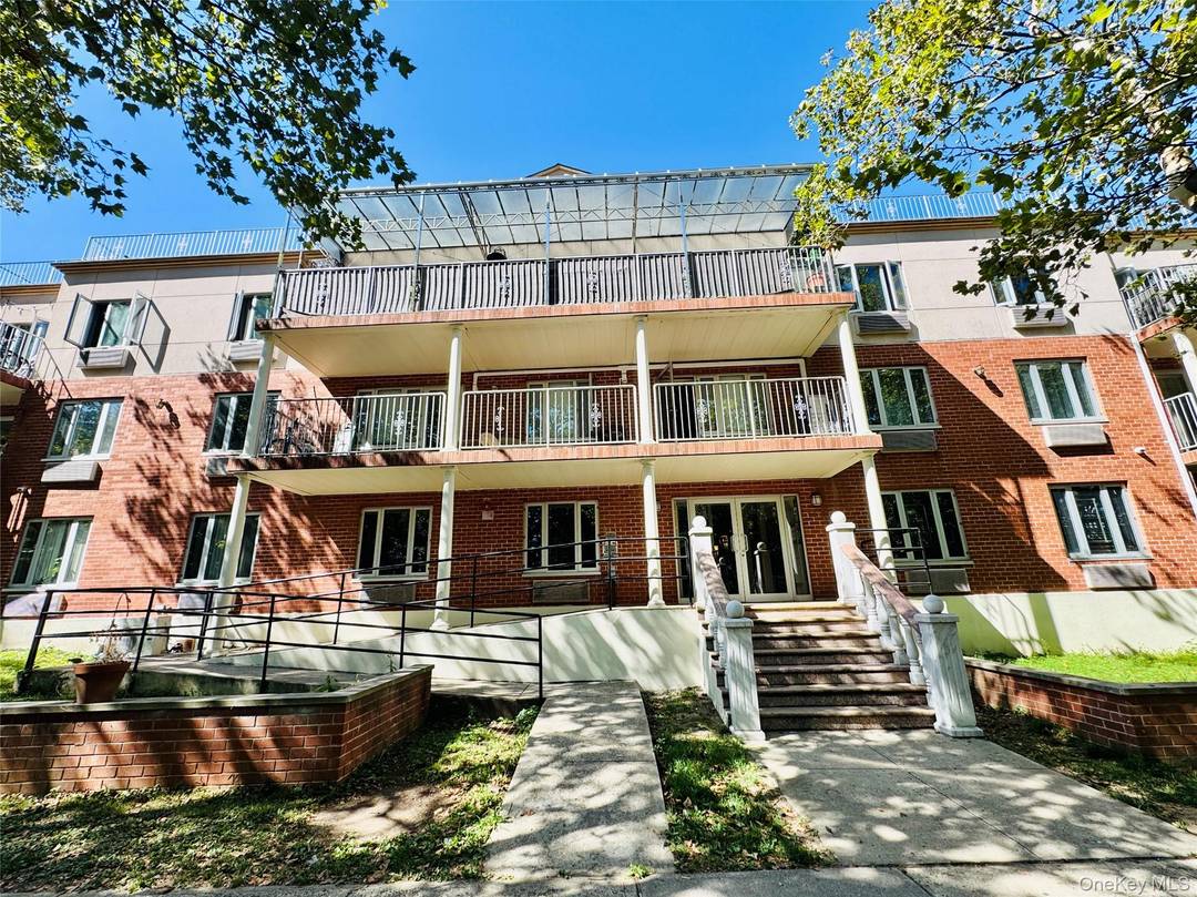 Welcome to this charming one bedroom, one bath condo located in the heart of Forest Hills.
