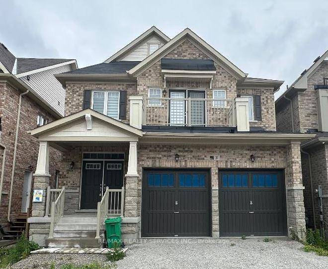Beautiful Detached Approx.