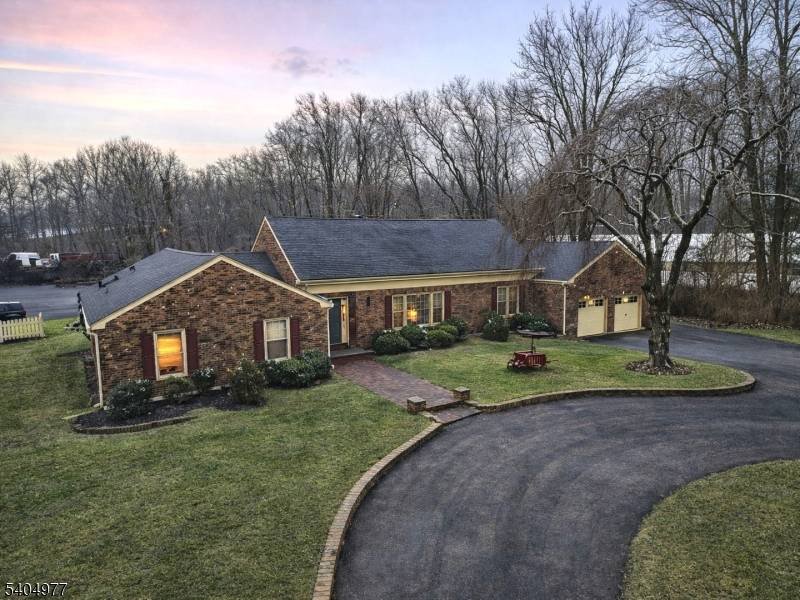 Welcome to Manalapan a Great Place To Live.