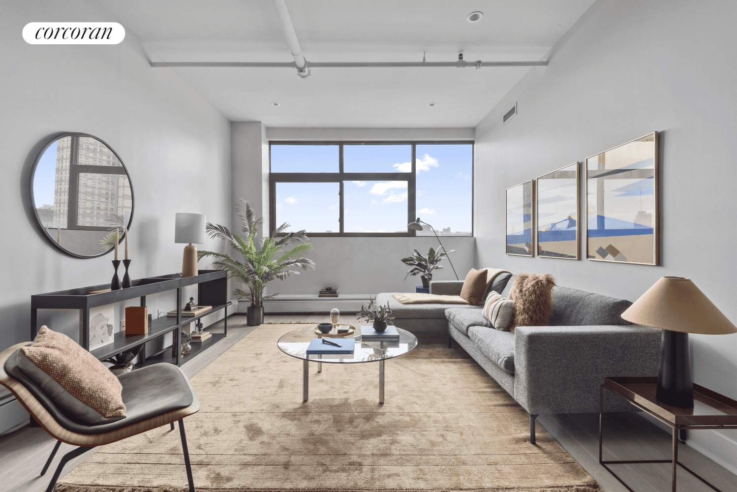 Introducing Residence 808 at the Iconic Newswalk BuildingDiscover the epitome of modern loft living in Residence 808, perched high within the esteemed Newswalk Building.