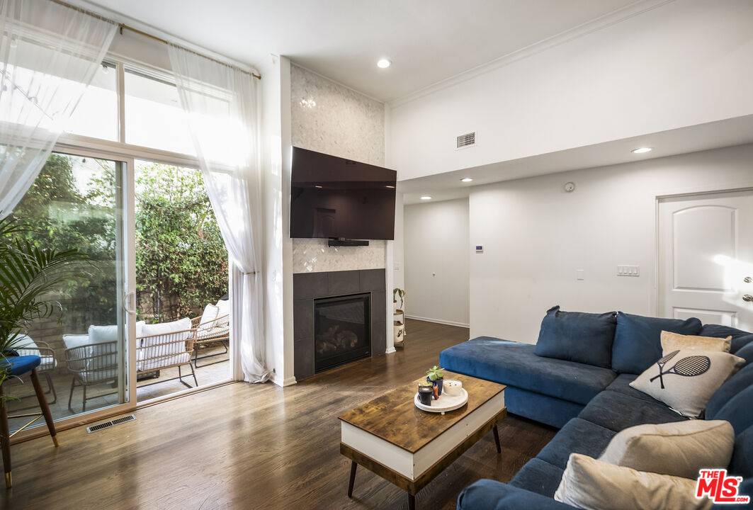 4766 La Villa Marina 2BR Marina Del Rey La