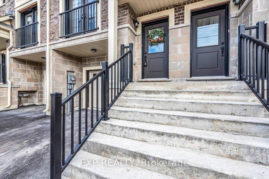 Step Into This Modern Townhouse At 67 Marret Lane In Newcastle !
