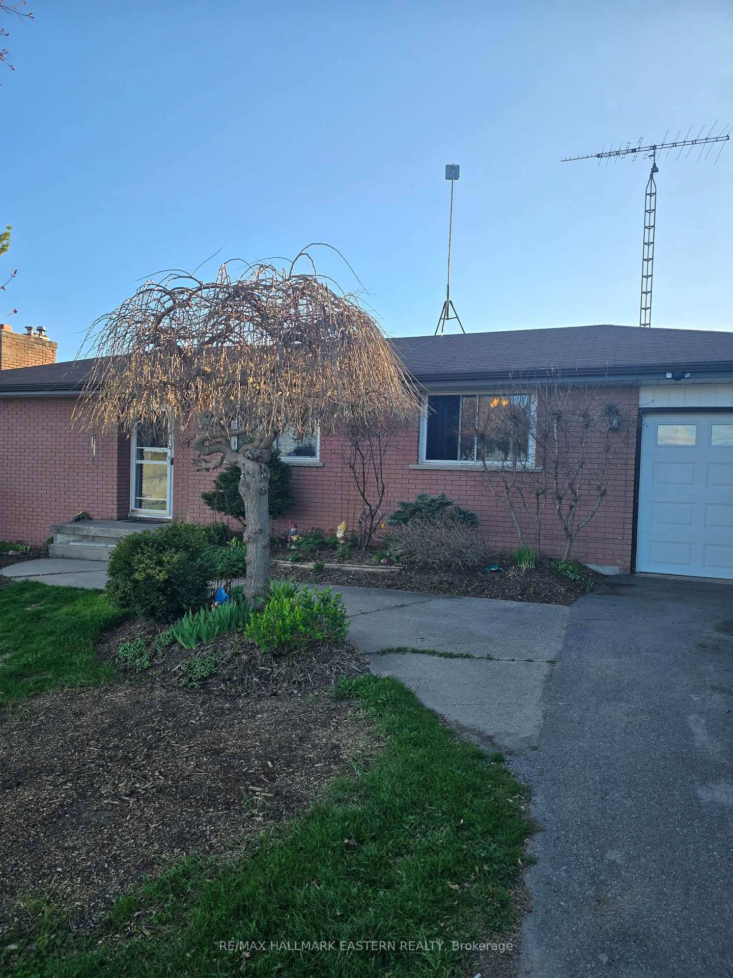 Chemong Lake views. All brick bungalow on a nice lot overlooking farmland and Chemong Lake.