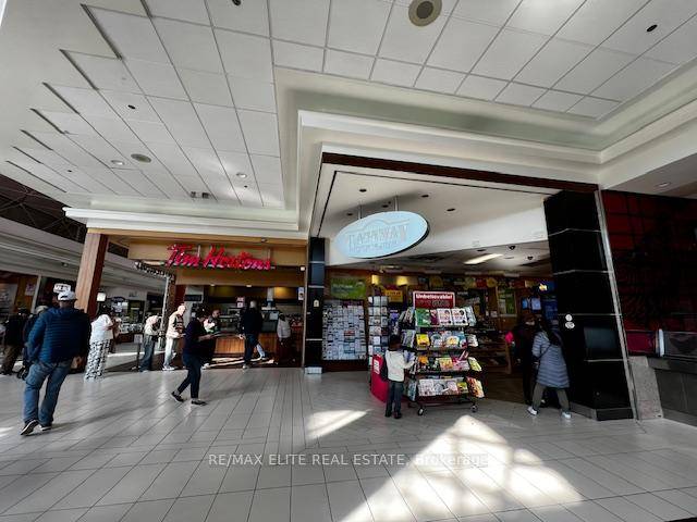 Well established and Profitable Gateway franchise convenience store in busy shopping mall.