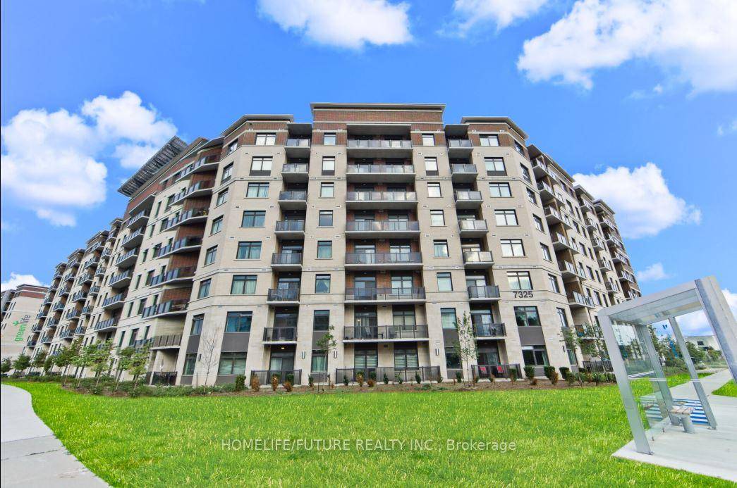 Welcome To This Stunning Spacious 2 Bedroom Plus Den And 2 Bathrooms Suite.
