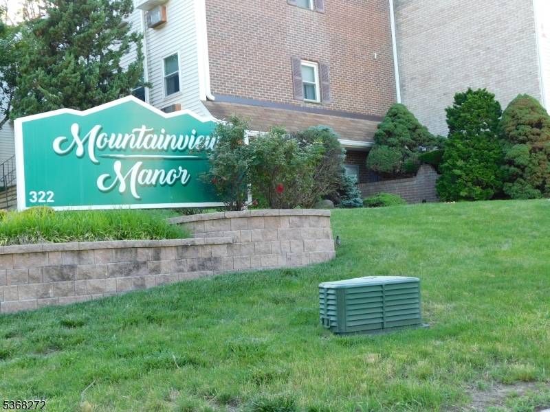 Charming Two Bedroom End Unit in Pet Friendly Community.