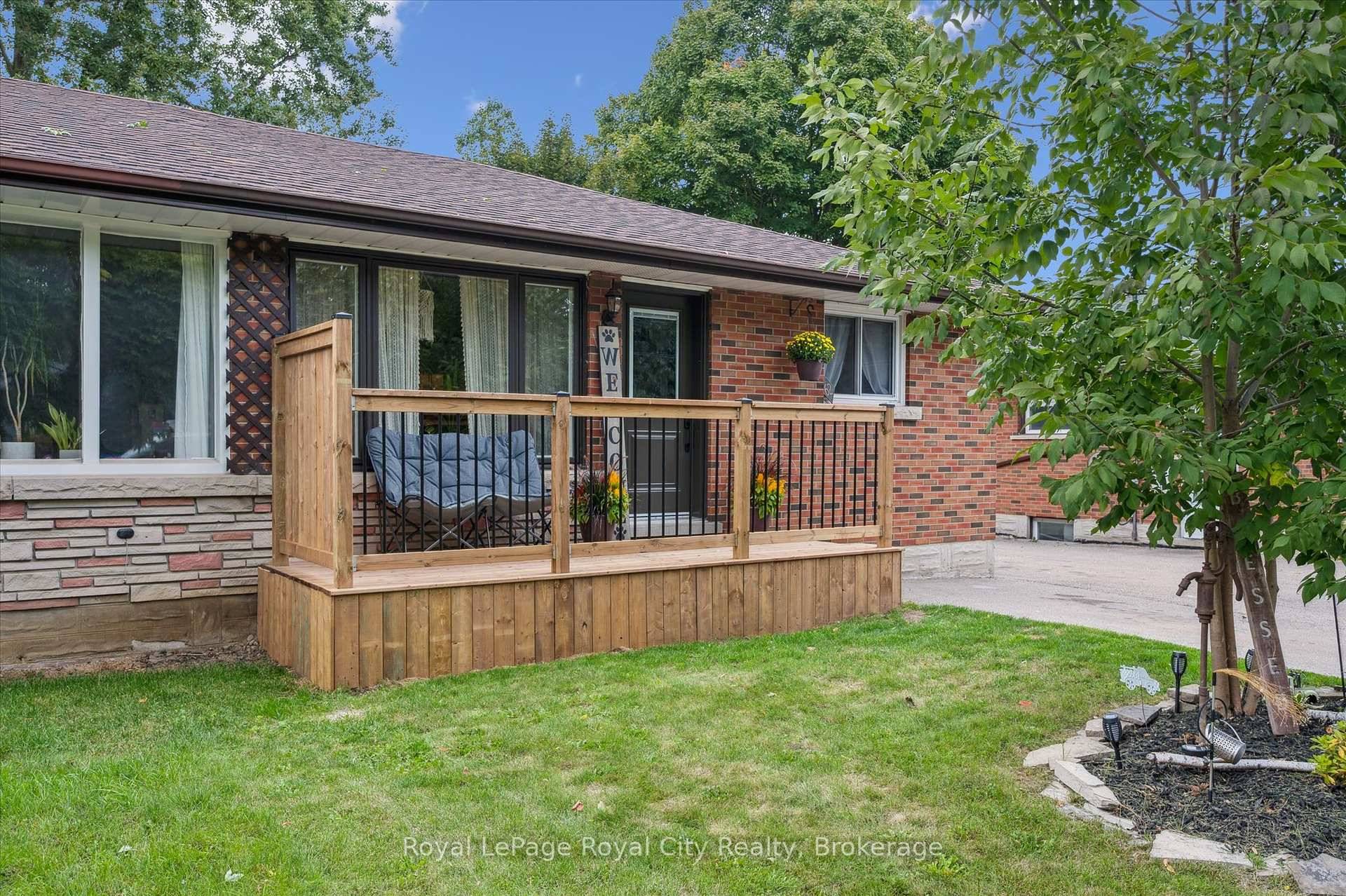 This well maintained, immaculate semi detached bungalow offers incredible value and versatility.