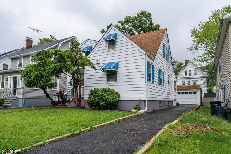 Elmwood Ave East Orange City New Jersey Single-Family