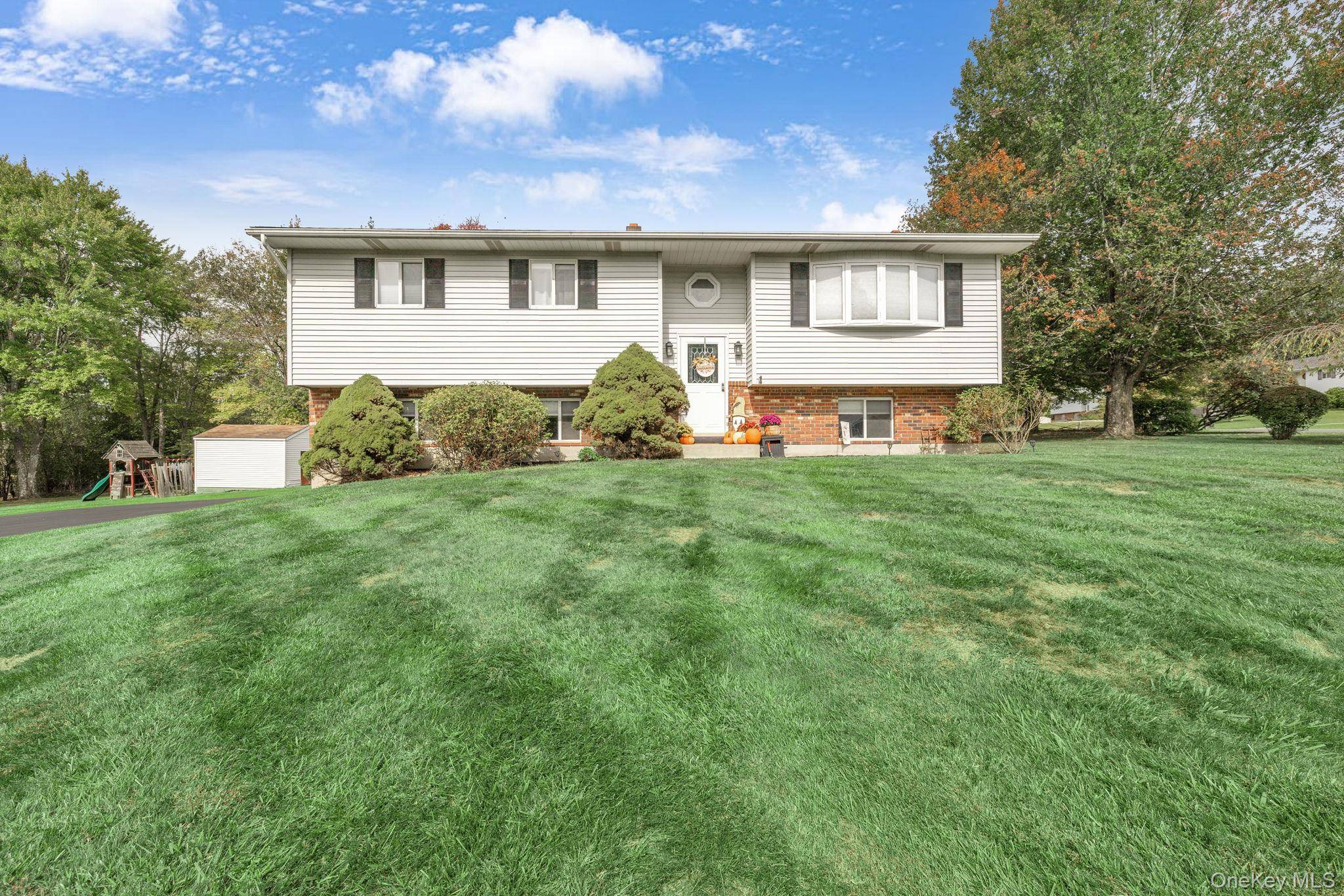 Welcome to Your New Home in Robins Meadows !