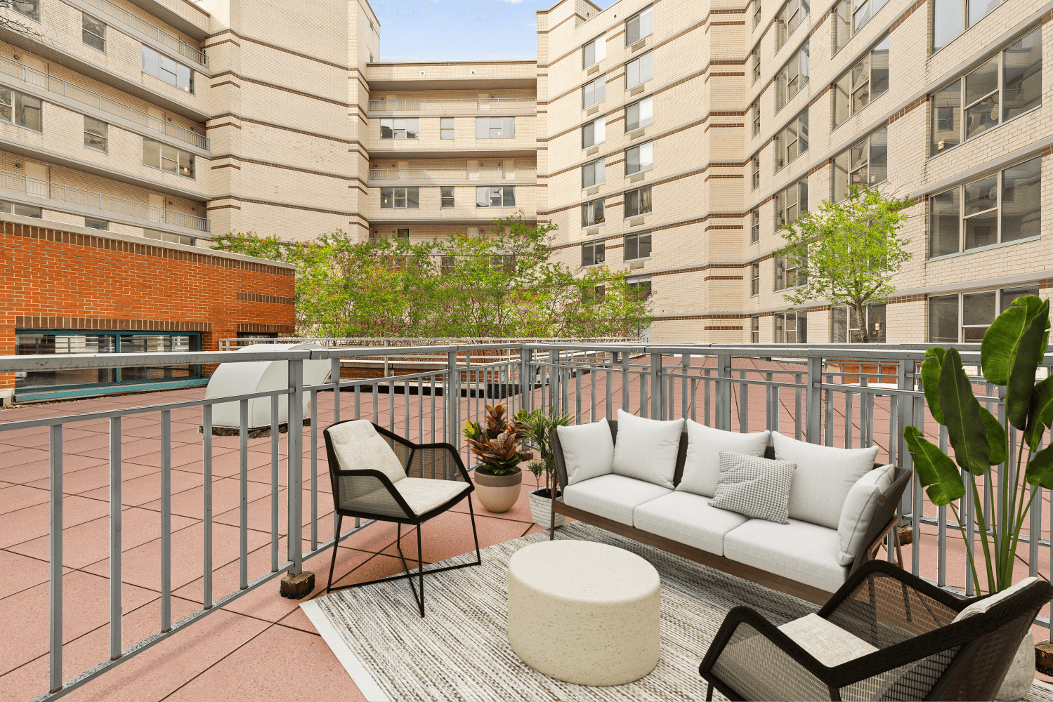 Set in one of Manhattan's most serene waterfront neighborhoods, this thoughtfully designed one bedroom home offers generous storage and the convenience of an in unit washer dryer.