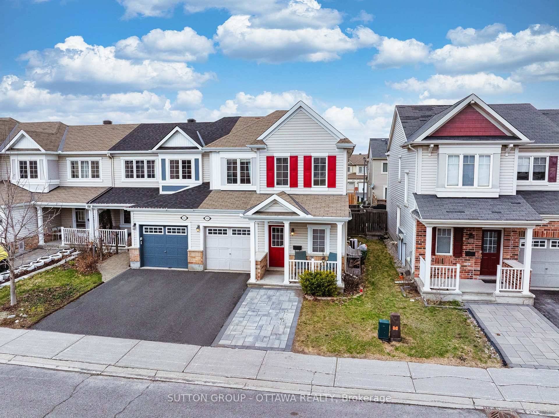Located on a quiet street in Barrhaven's Family Friendly Half Moon Bay.