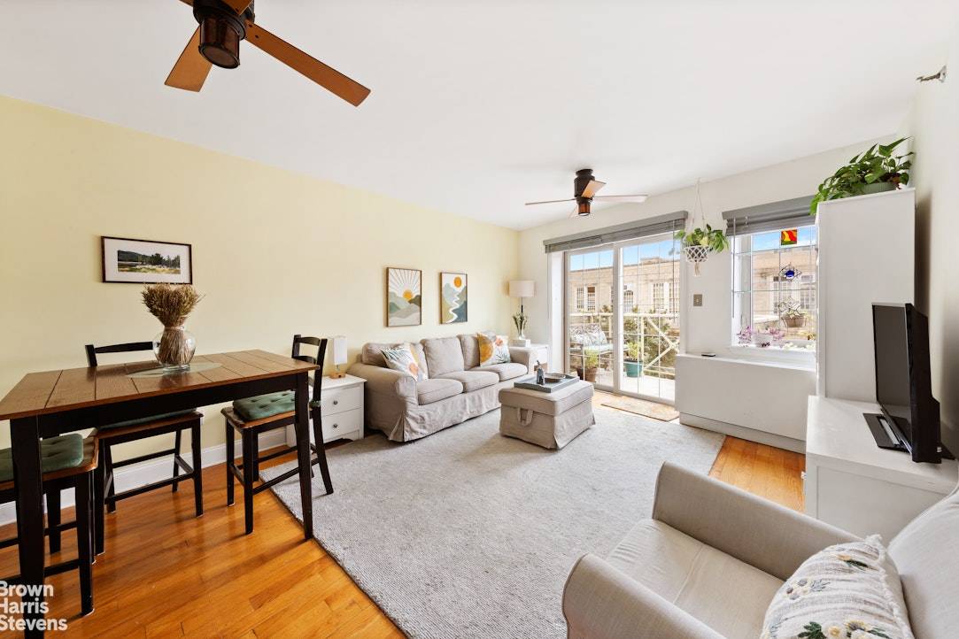 Sunny, modern top floor 2 bedroom, 2 bath condo in the heart of Hudson Heights.
