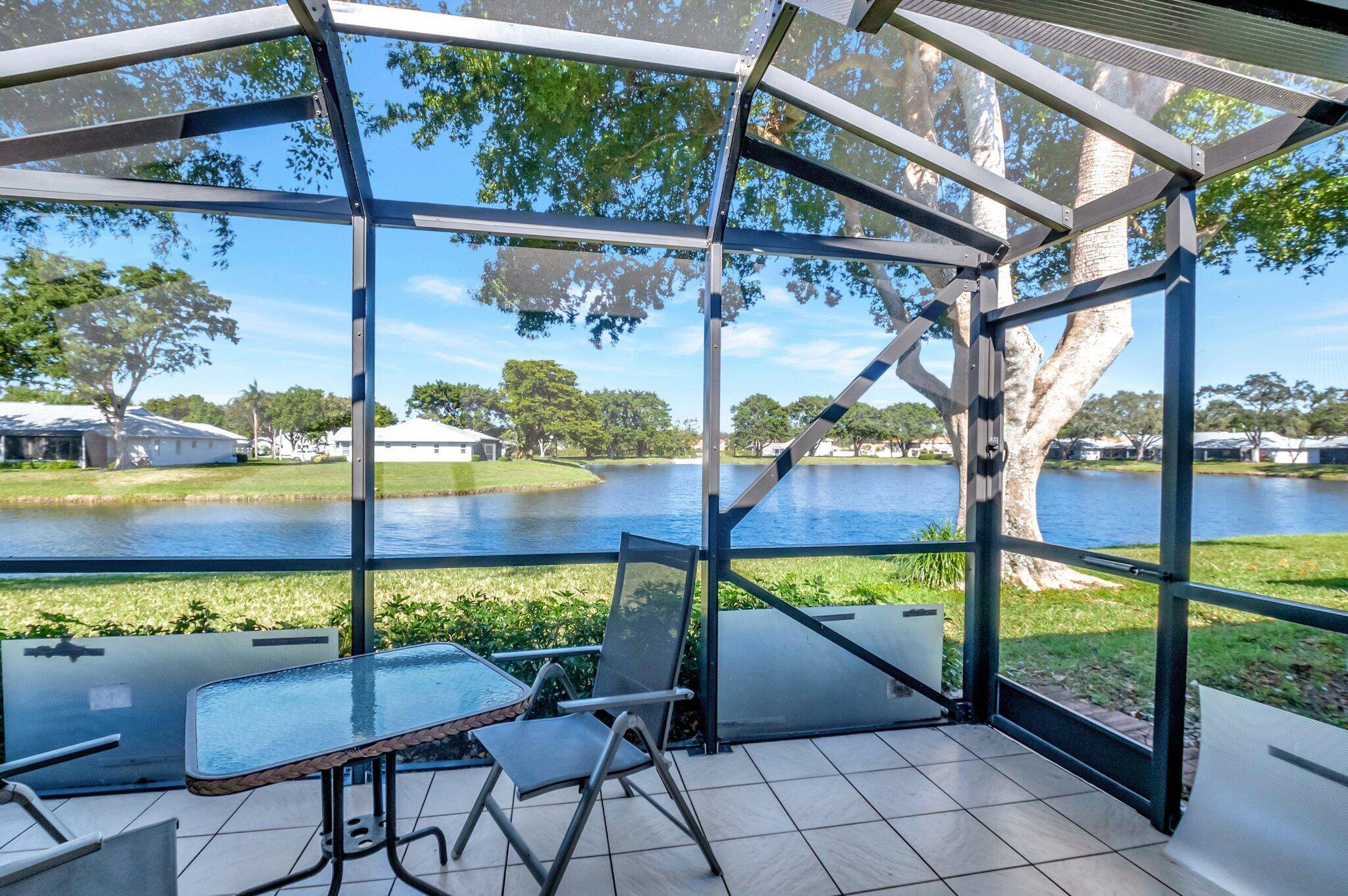 Beautifully updated 2BR 2BA villa in Whisper Walk, Boca Raton's desirable 55 gated community.