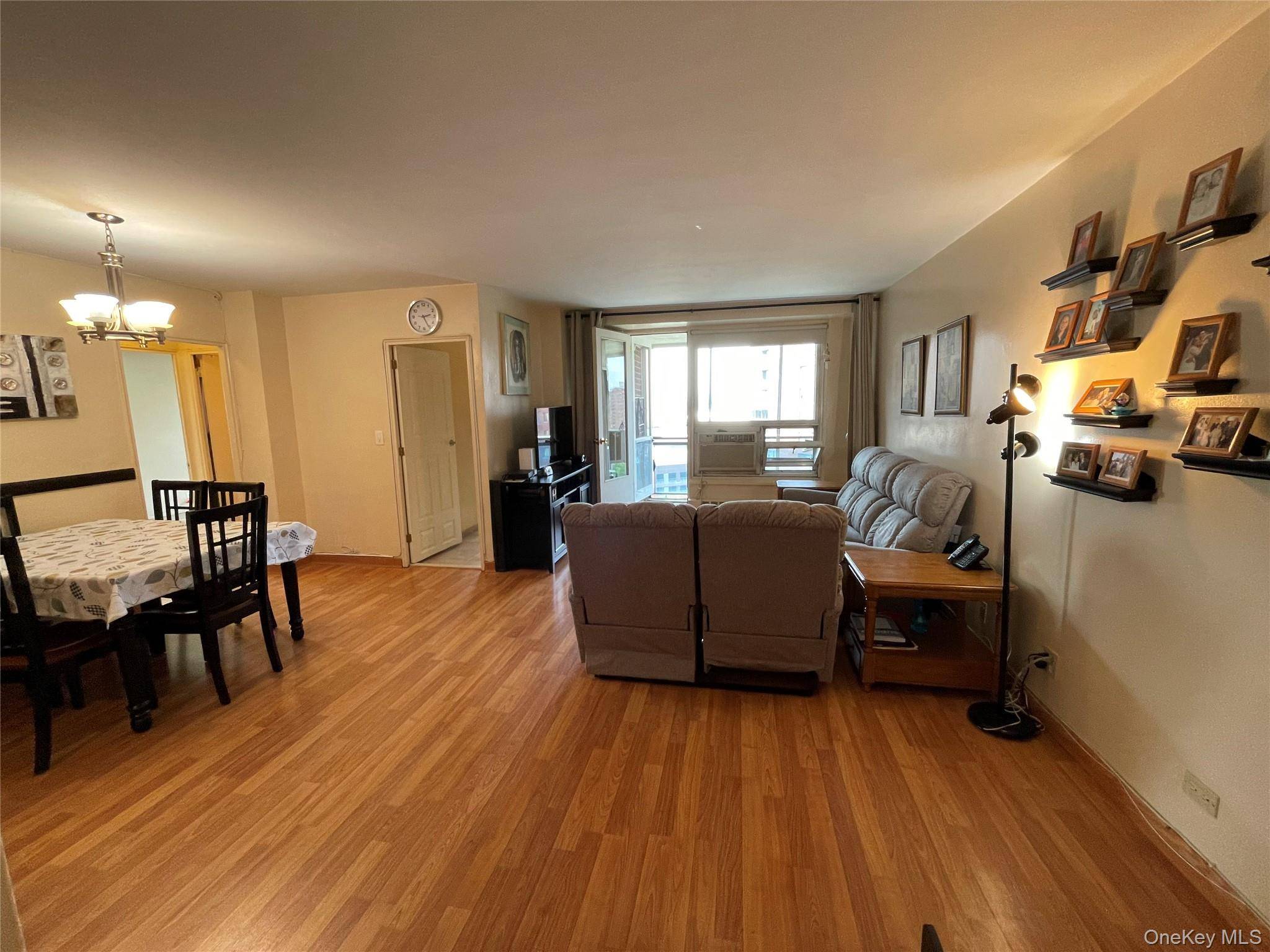 Renovated 2Br 1bath Apt in the Nice area of Rego Park, 11374 !
