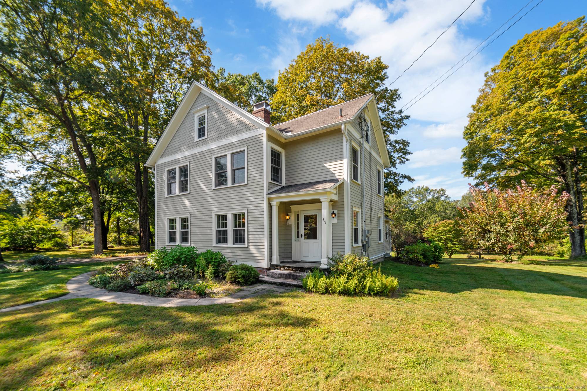 Step back in time w this antique home on a level scenic lot in sought after Litchfield County.