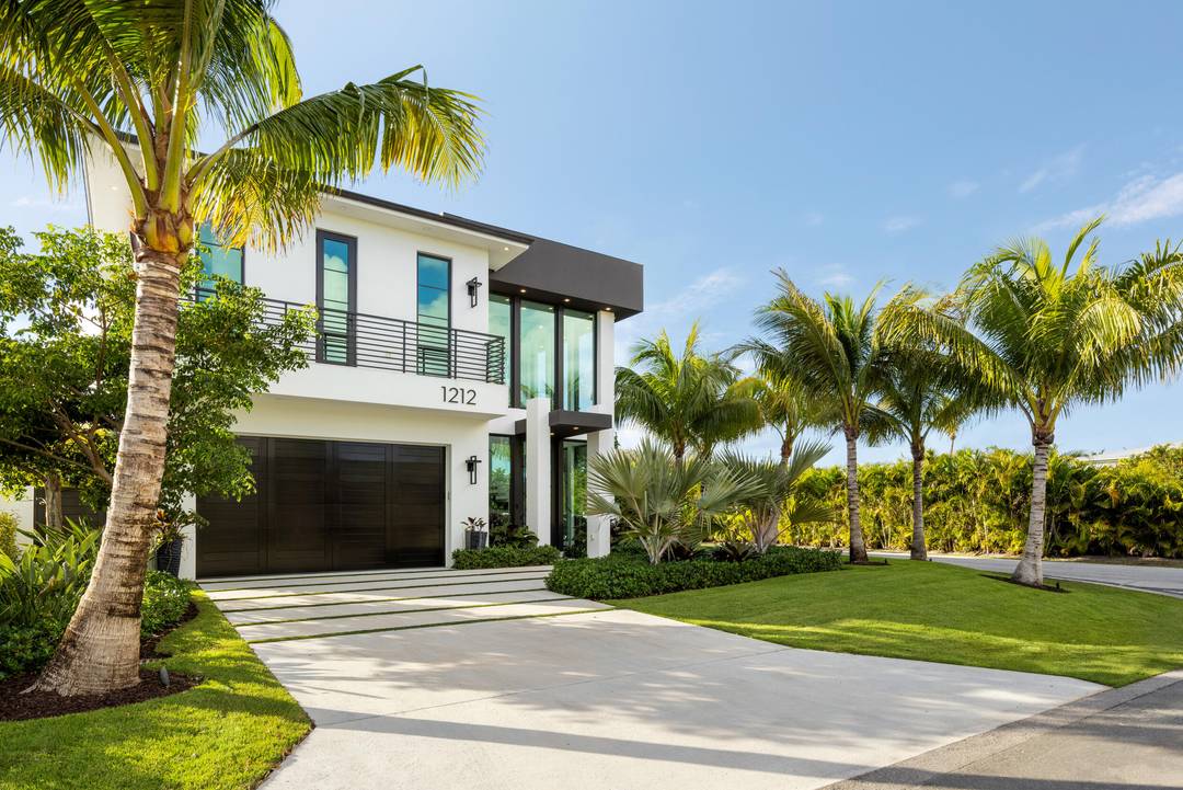 Juniper House offers a rare, turn key opportunity in Delray Beach's coveted Palm Trail neighborhood.