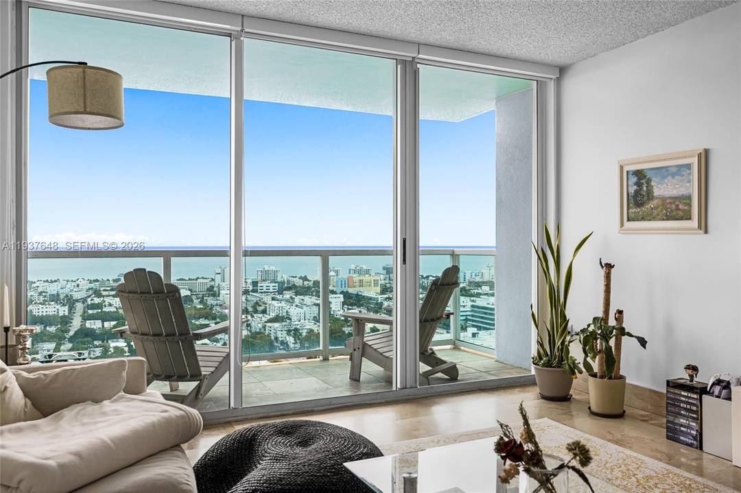 Beautiful and spacious 1 bedroom, 1 bathroom residence at the iconic Floridian South Beach.