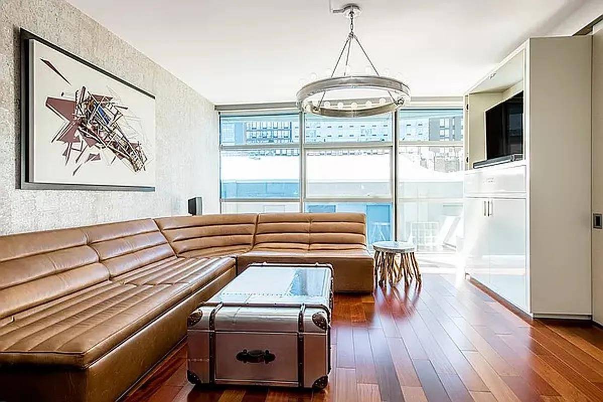 Designer showpiece one bedroom in the incomparable Chelsea Modern Condominium available fully furnished or unfurnished !