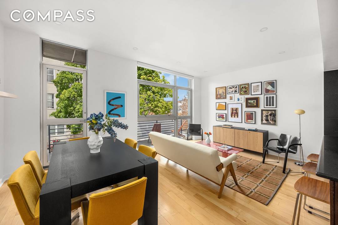 Welcome 82 Guernsey Street 2A, a spectacular, sun drenched floor through apartment right by McCarren Park at the nexus of North Williamsburg and Greenpoint, the hottest neighborhood in Brooklyn.
