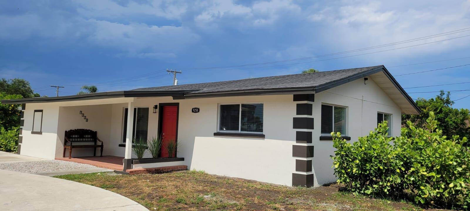 CASH, CONVENTIONAL VA AND FHA OFFERS WELCOME !
