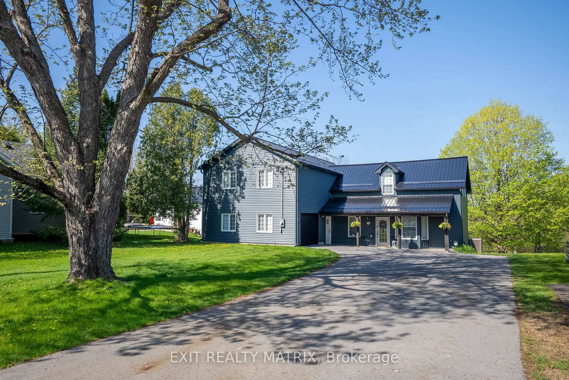This exceptionally private FIVE bedroom home boasts TWO primary suites amp ; NO REAR NEIGHBOURS, with mature trees creating a peaceful, secluded backyard perfect for relaxing or entertaining on your ...